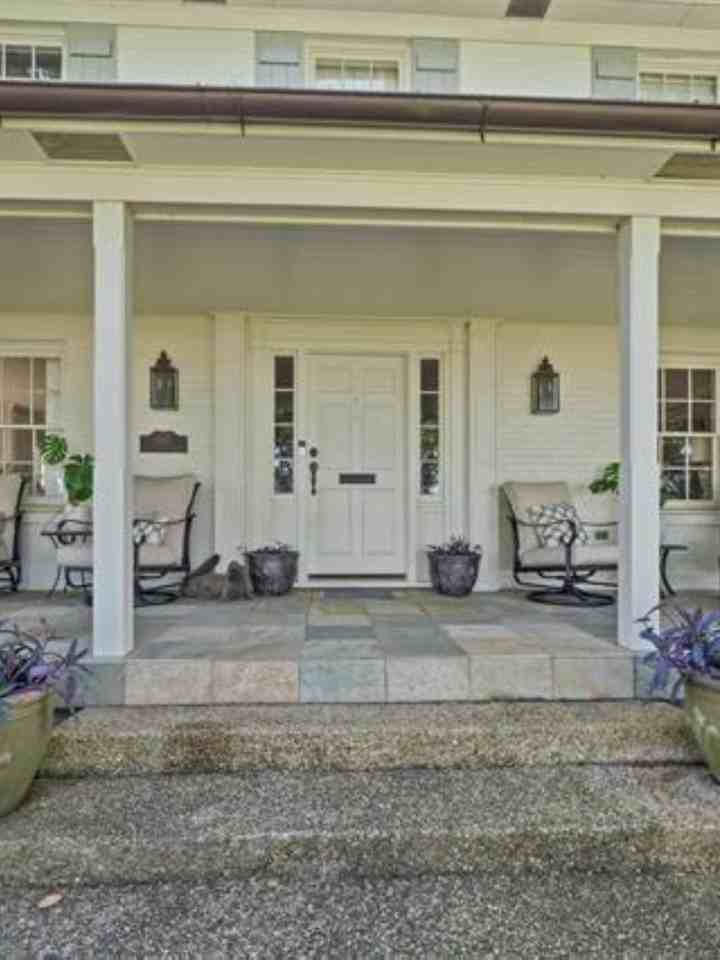 3147 E Lakeshore Dr - Photo 3 of 50