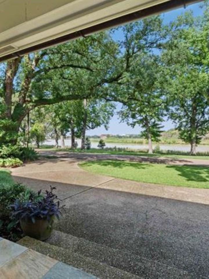 3147 E Lakeshore Dr - Photo 6 of 50