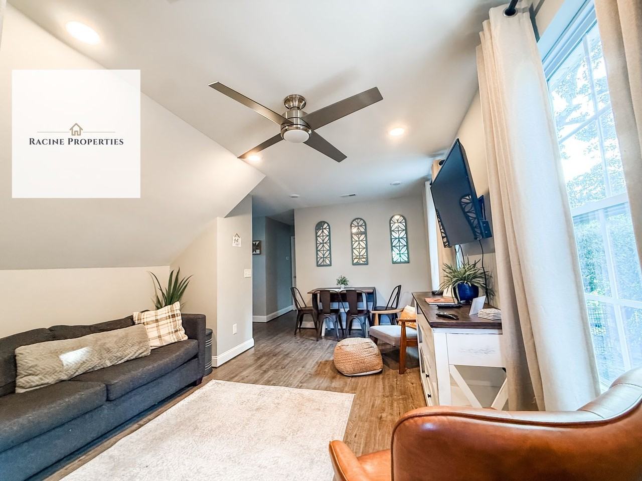 1242B Rutherford Rd - Photo 2 of 11