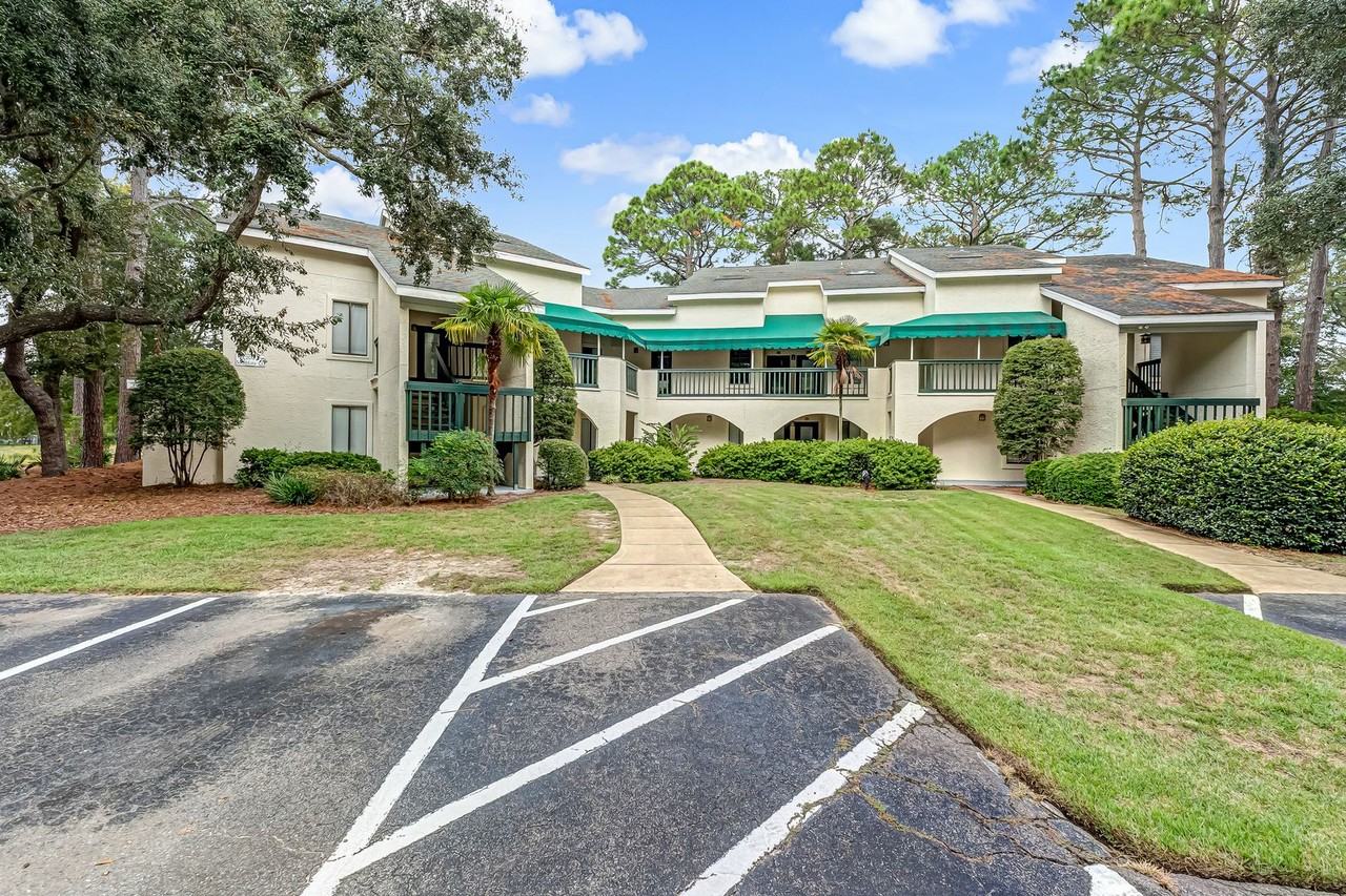 208 Southlake Ct - Photo 4 of 42