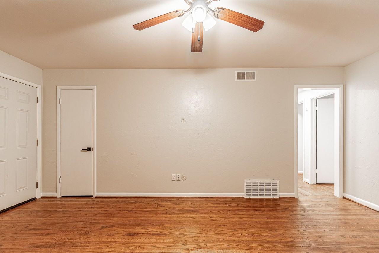 3112 Nw 66th St - Photo 7 of 50