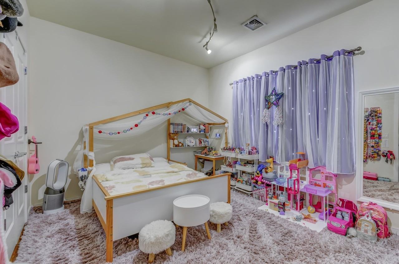 172 Culver Ave #204 - Photo 6 of 21