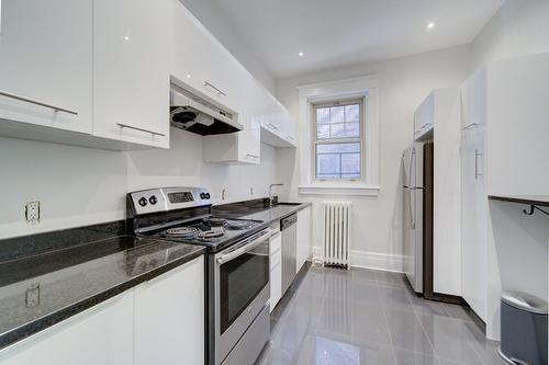 4324 Rue Sherbrooke Ouest - Photo 3 of 14