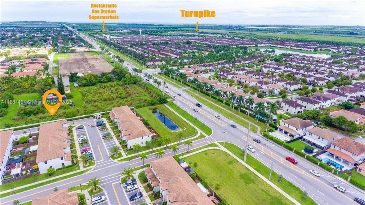 11779 Sw 247th Ter #11779 - Photo 3 of 30