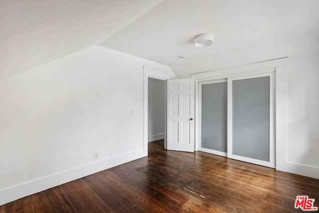 1022 N Marengo Ave - Photo 3 of 8