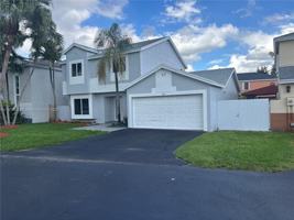 featured image of 9435 Sw 144th Ct