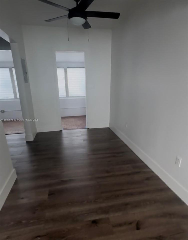 2046 Sw 7th St #1 - Photo 4 of 11