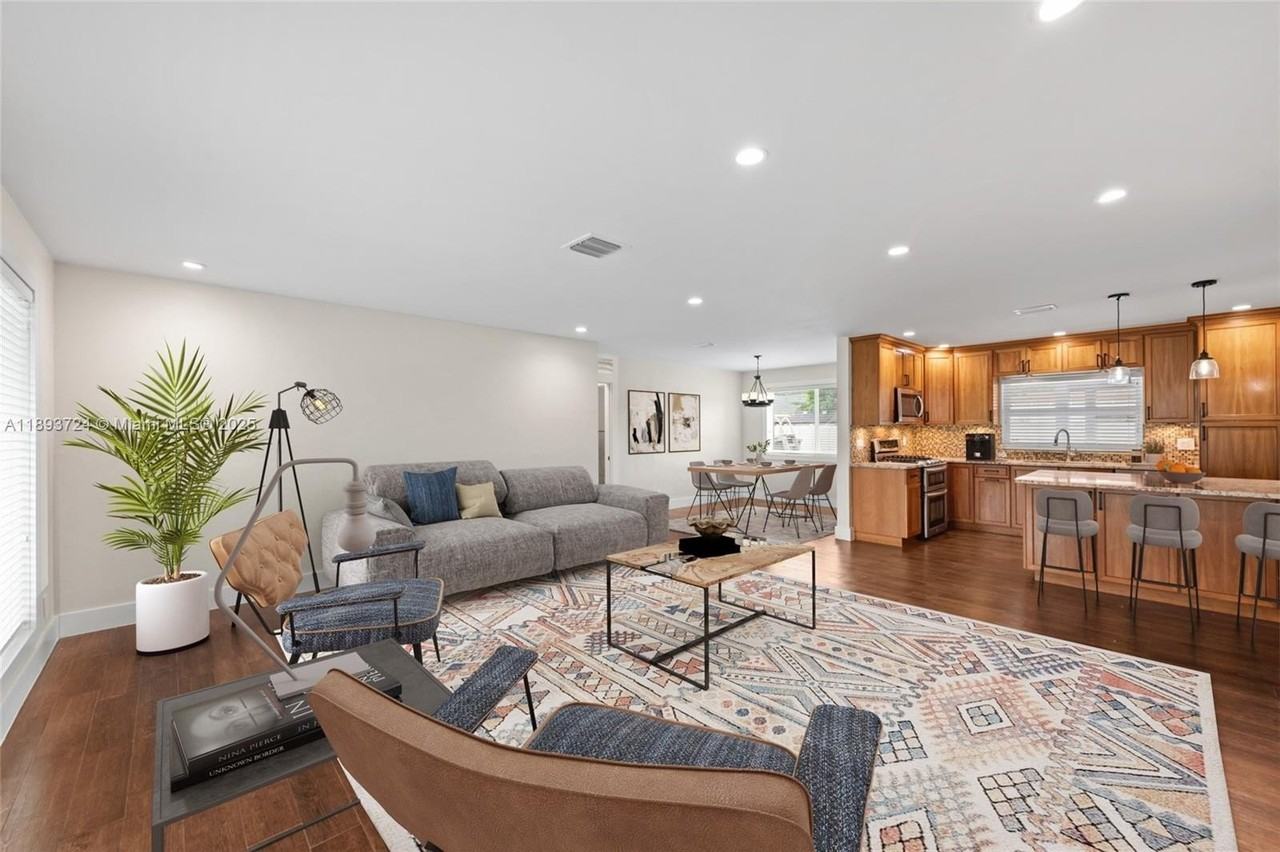 8440 Sw 201st St - Photo 3 of 31