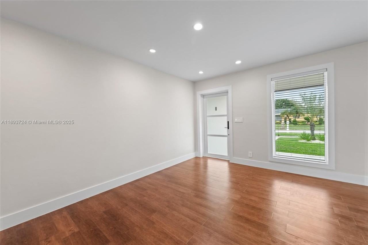 8440 Sw 201st St - Photo 7 of 31