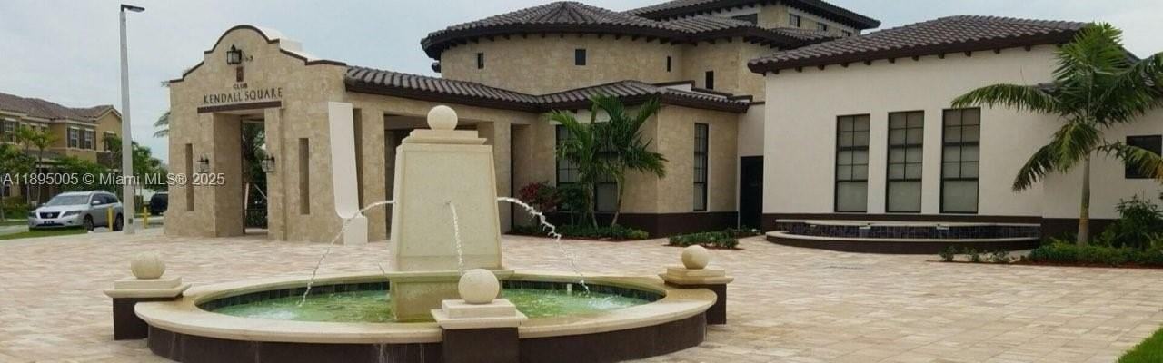 17194 Sw 93rd St #17194 - Photo 2 of 9