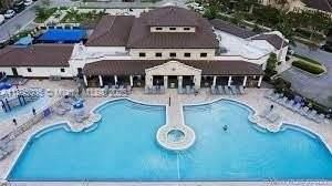 17194 Sw 93rd St #17194 - Photo 3 of 9