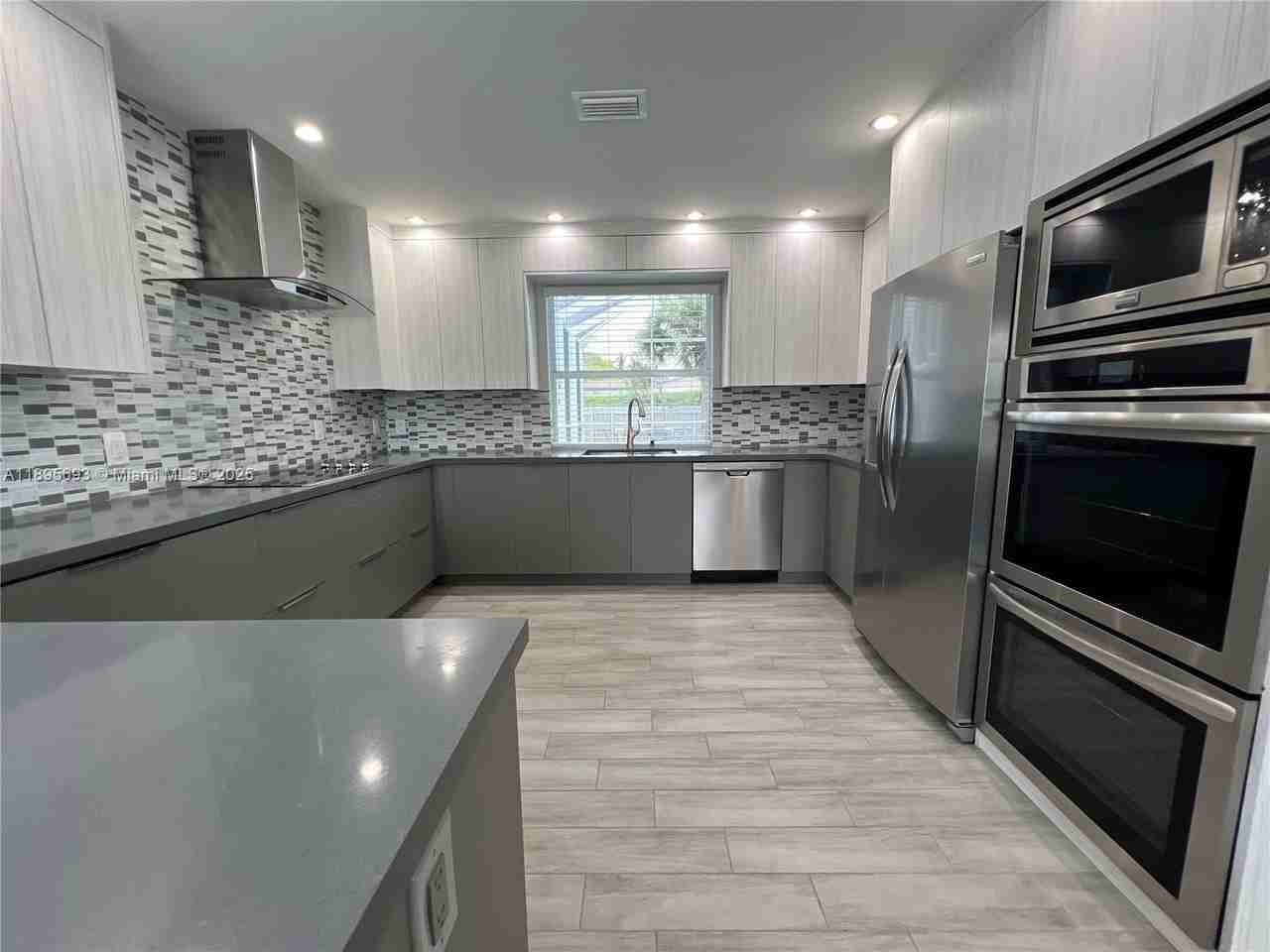 1405 N 46th Ave #1405 - Photo 2 of 18