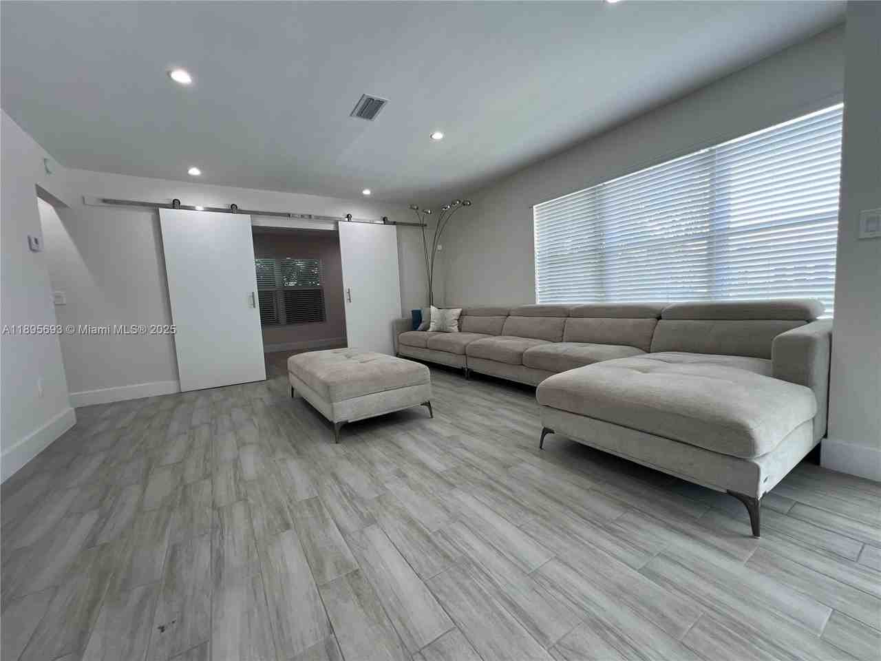 1405 N 46th Ave #1405 - Photo 7 of 18