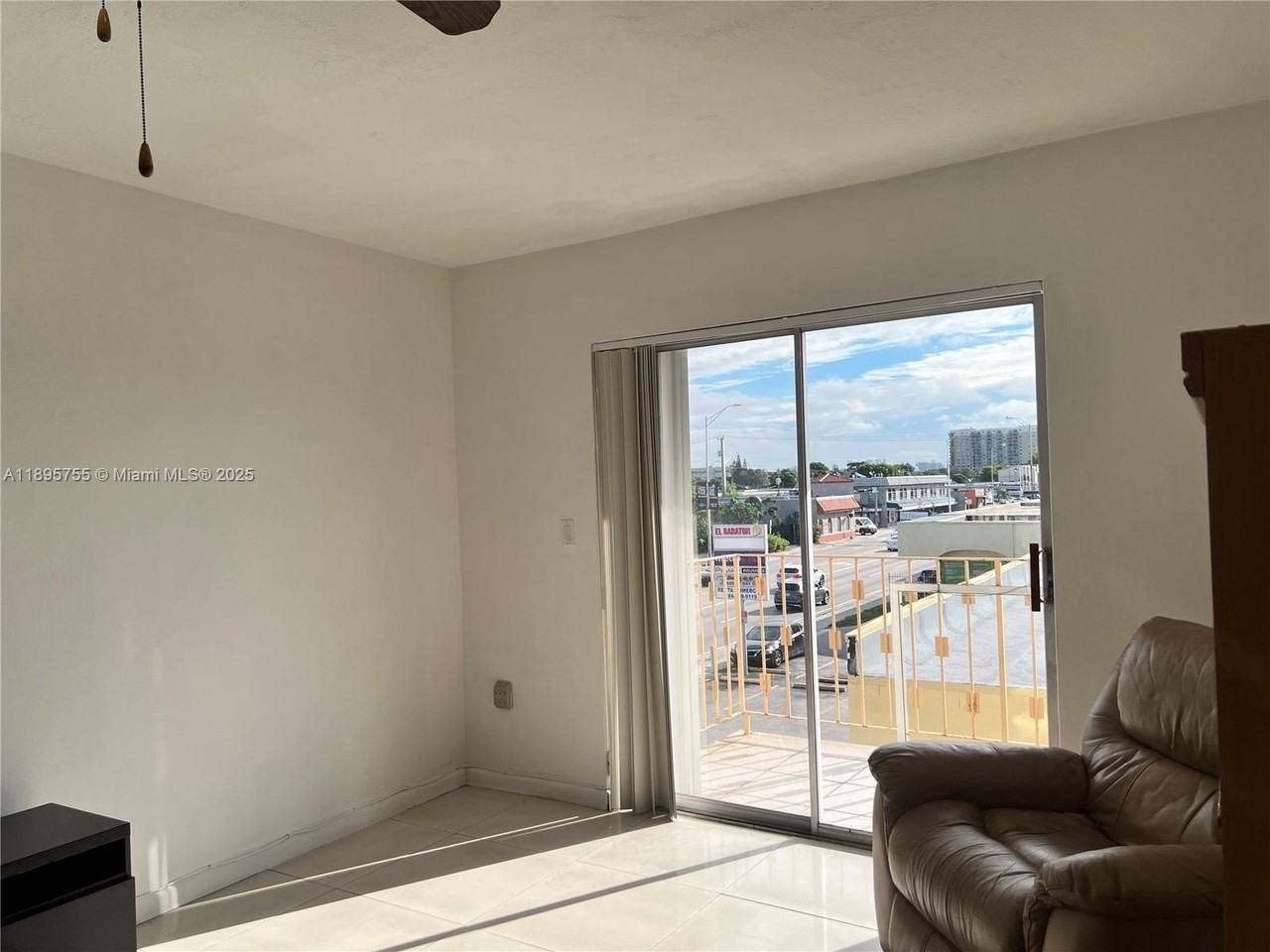 4758 W Flagler St #11 - Photo 6 of 24