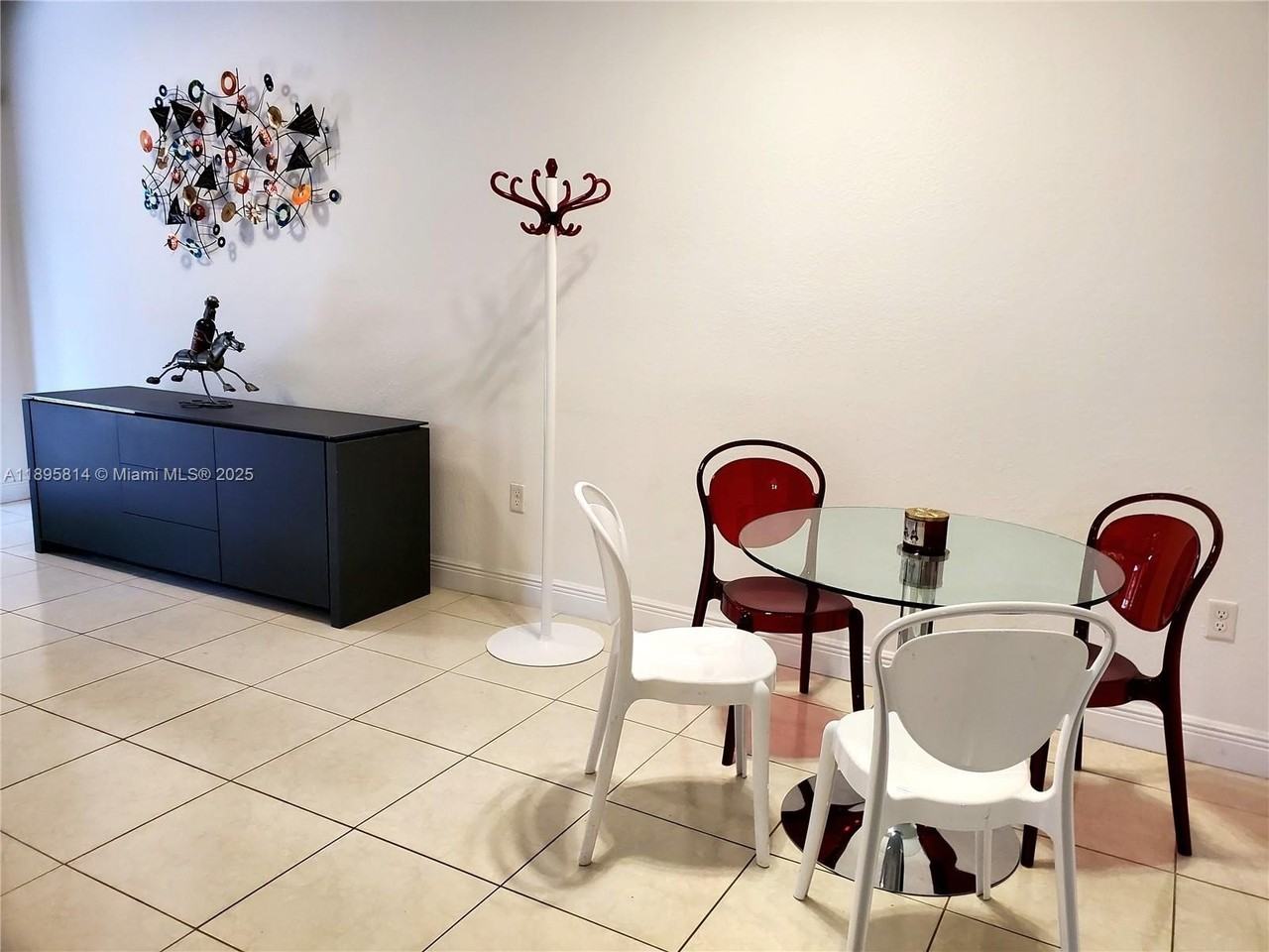 9731 Nw 10th Ter - Photo 7 of 47