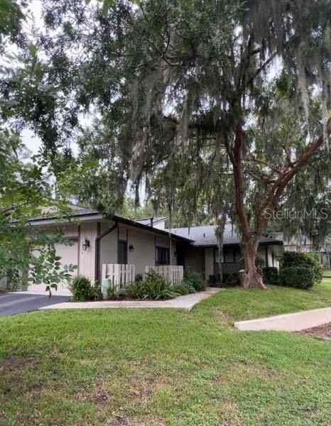 1628 Nw 19th Cir - Photo 4 of 10