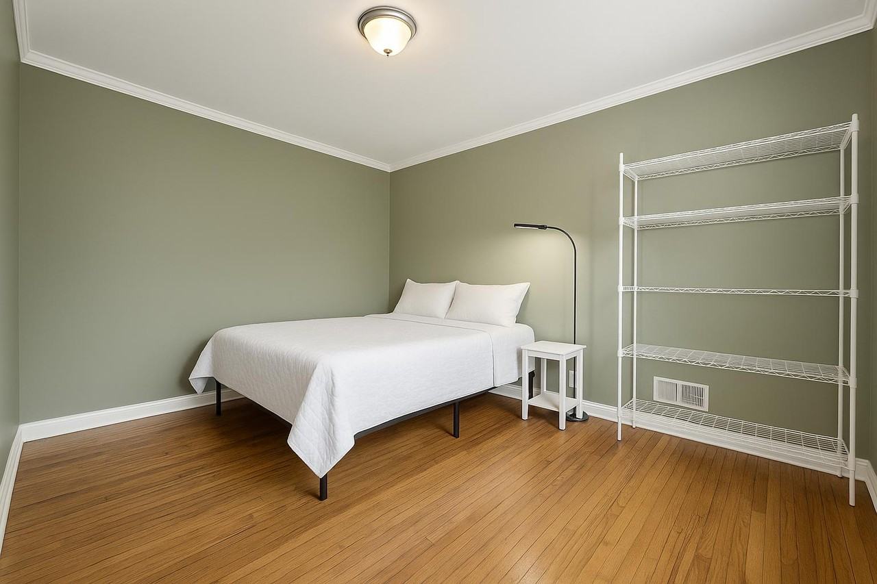 Williamsburg Dr - Photo 2 of 2