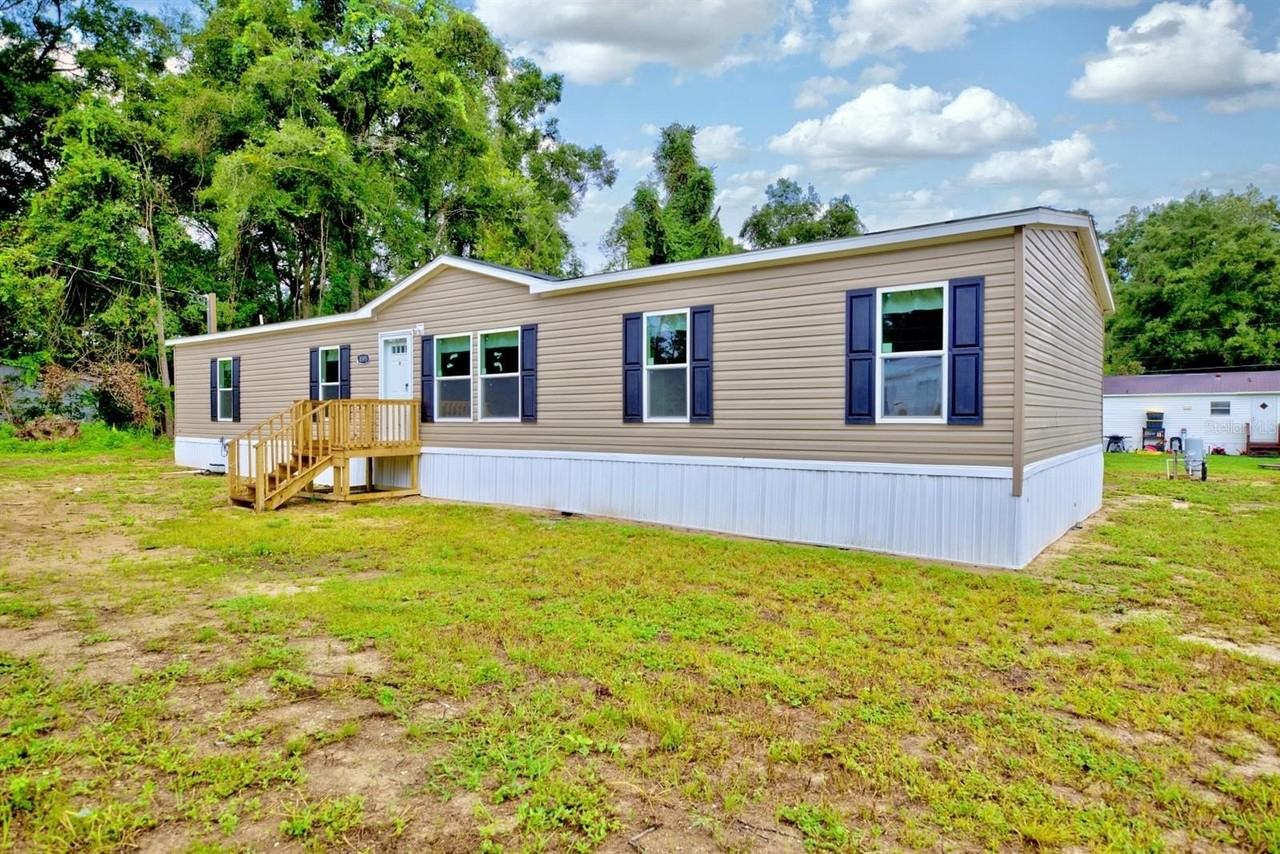 8595 Nw 13th Ct - Photo 4 of 38