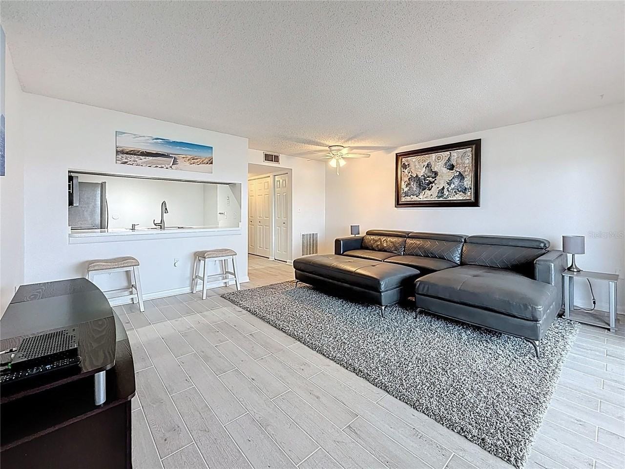 106 1st St E #306 - Photo 5 of 24