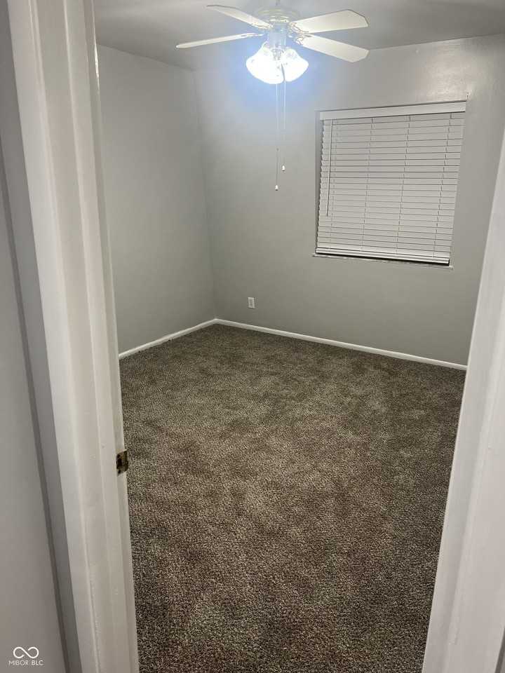 311 Elmead Ct #2015 - Photo 5 of 11