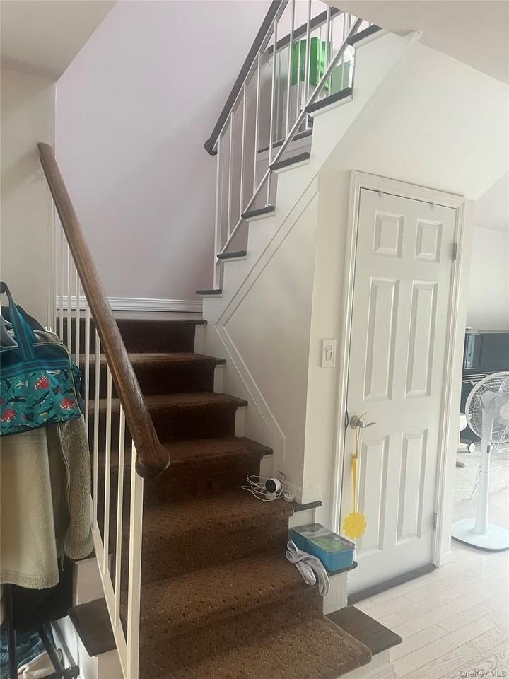 7 Village Ln - Photo 7 of 9