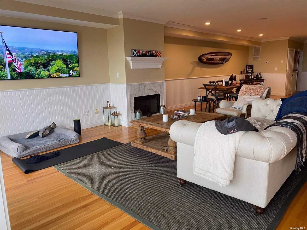 1051 Oceanfront #4 - Photo 4 of 20