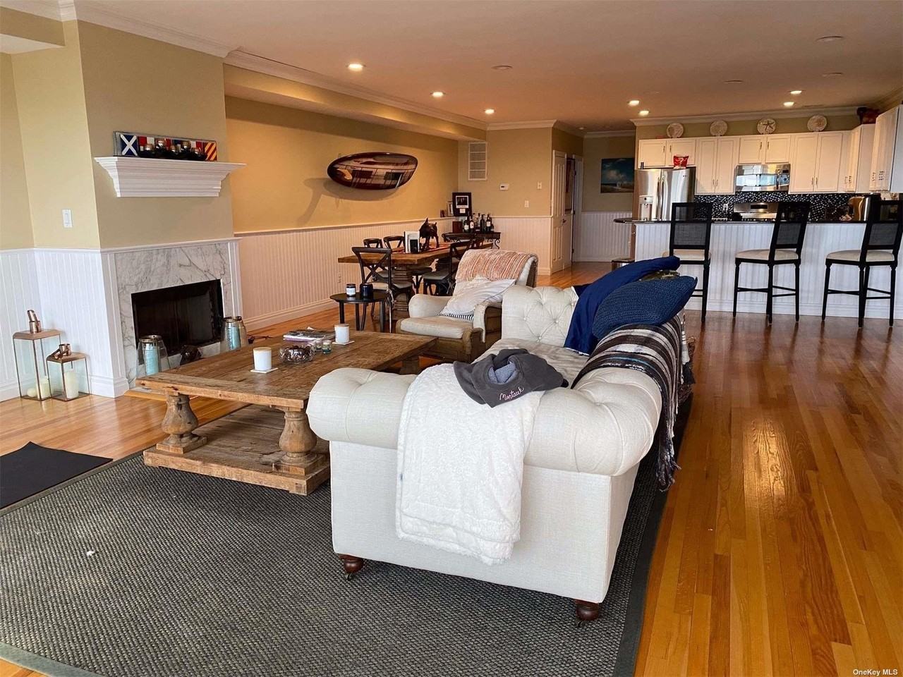 1051 Oceanfront #4 - Photo 5 of 20