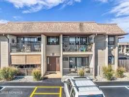 featured image of 330 Shore Dr Unit E8 #E8