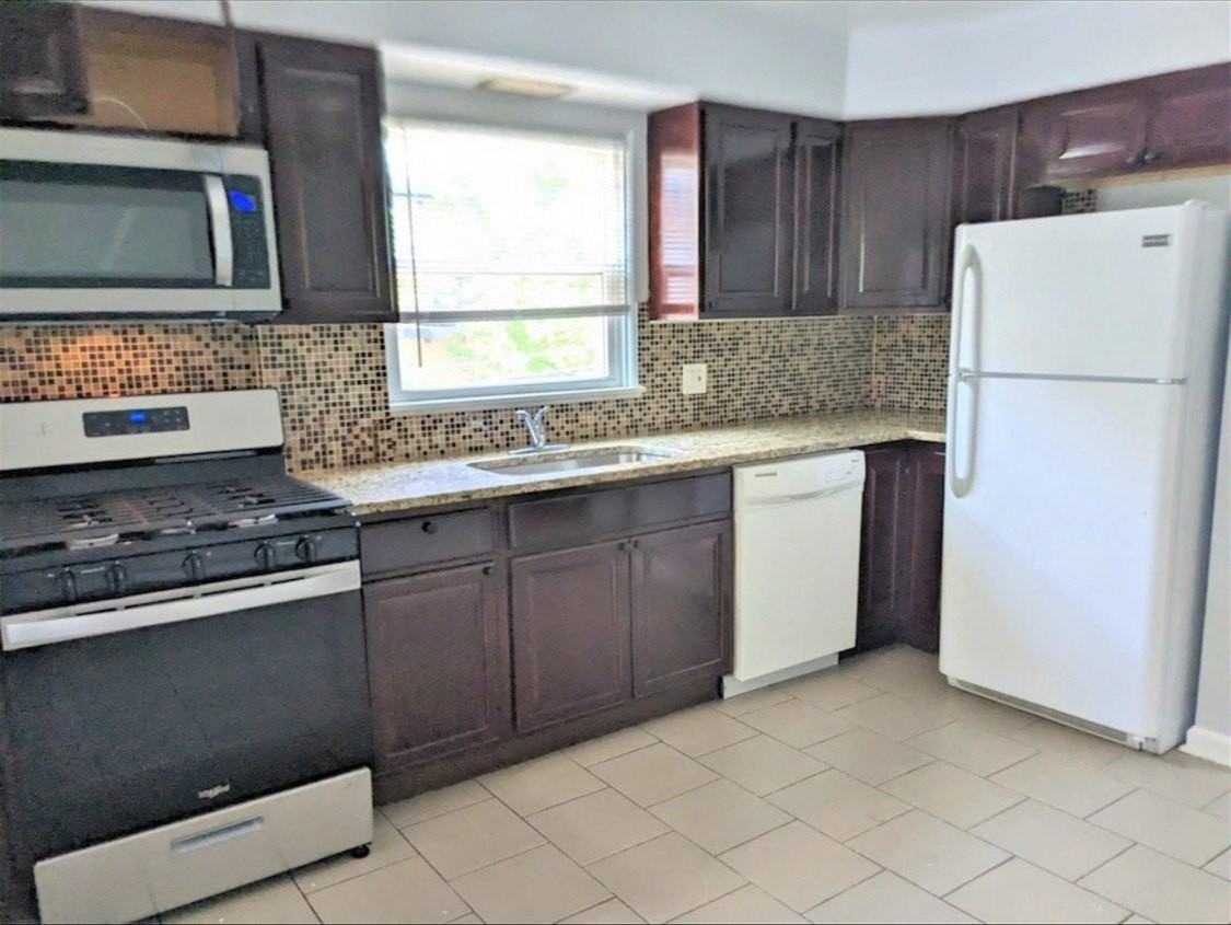 5544 North Campbell Avenue #2 - Photo 7 of 13