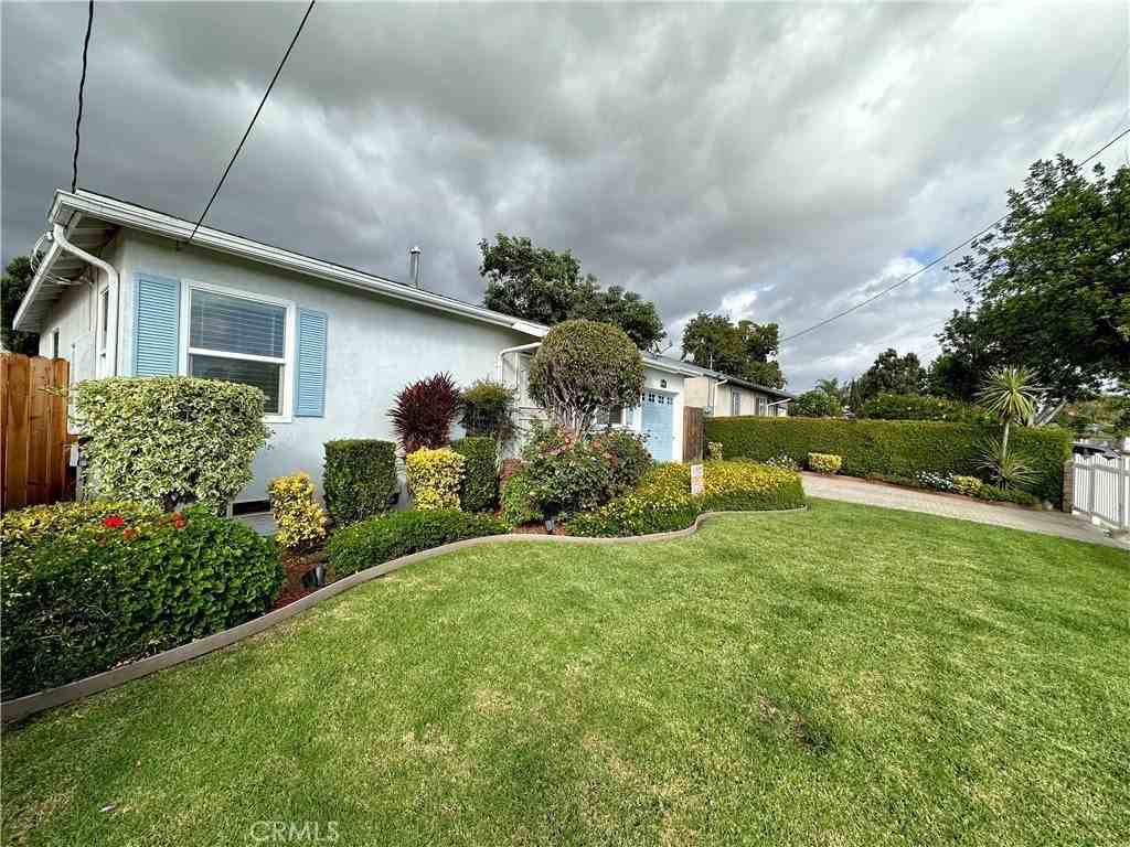 441 Hurstview Avenue - Photo 3 of 16