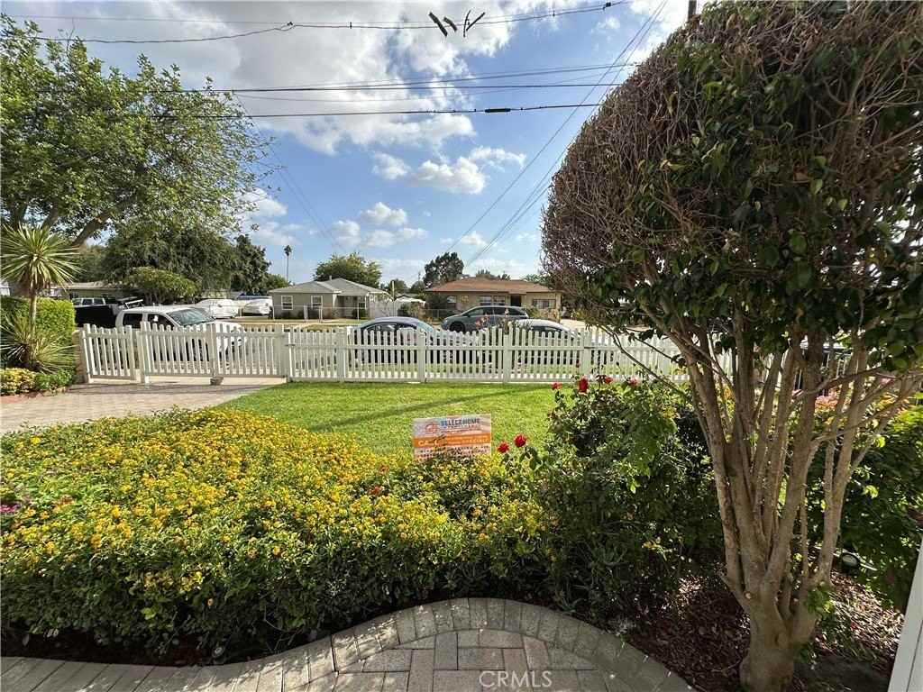 441 Hurstview Avenue - Photo 4 of 16