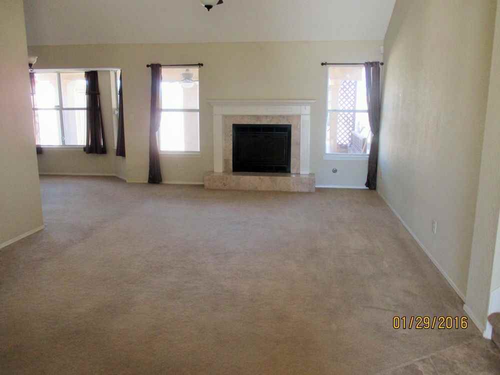 517 Russett Ln - Photo 2 of 20