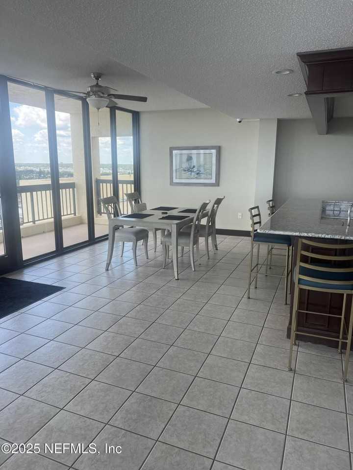 1513 Ocean Shore Blvd Apt B4 #4B - Photo 4 of 50