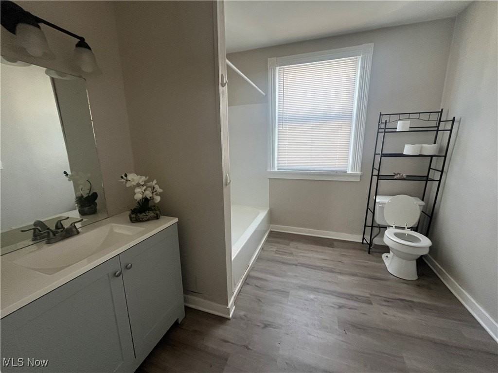 1027 Harrison Ave Sw - Photo 5 of 7