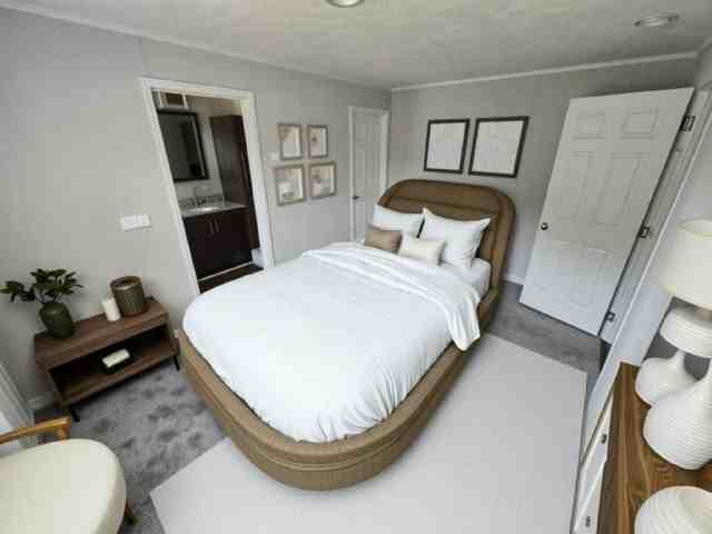 11418 5th Pl Ne #320 - Photo 4 of 9