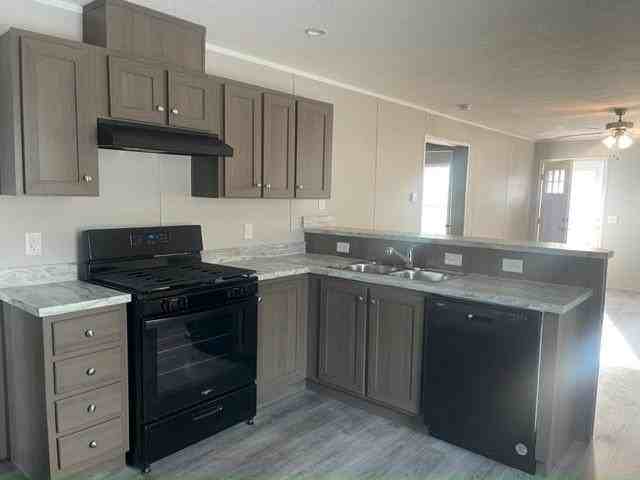 229 Cardinal Ln #229 - Photo 2 of 4