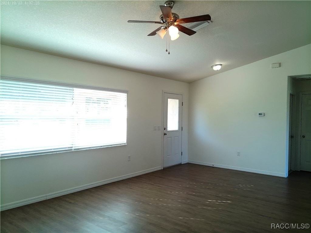 137 N Independence Hwy - Photo 2 of 22