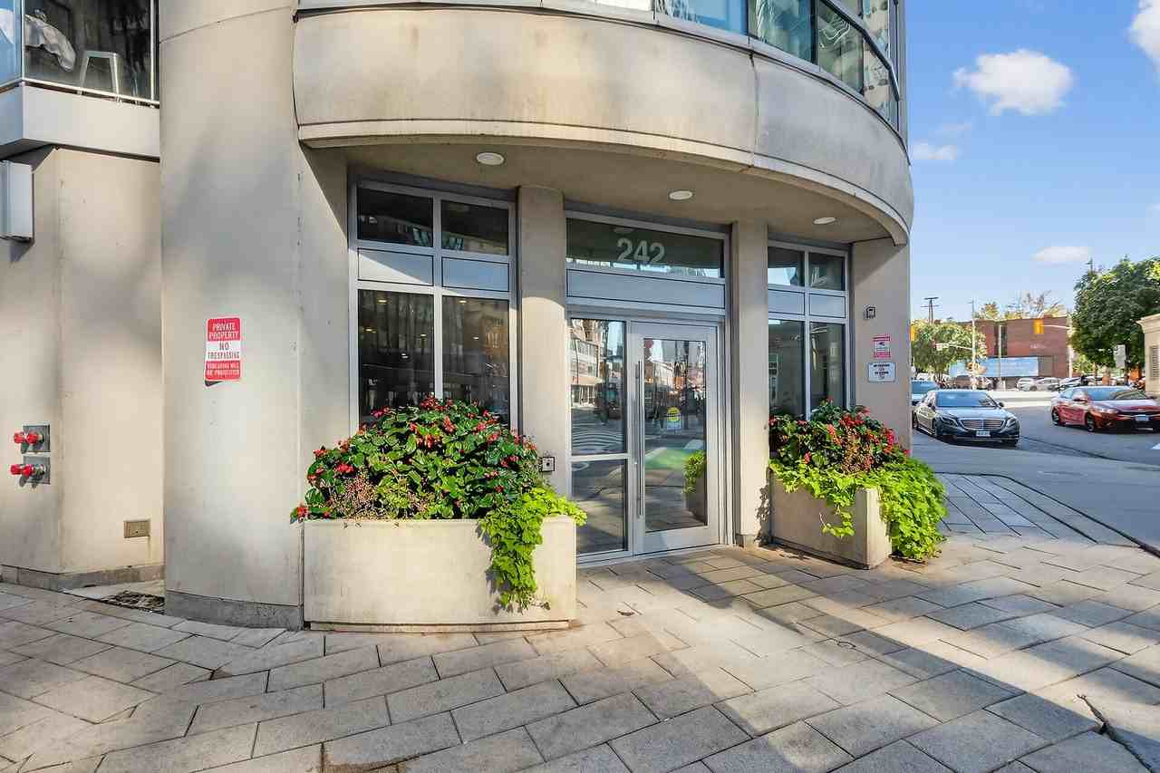 242 Rideau Street #1601 - Photo 3 of 42