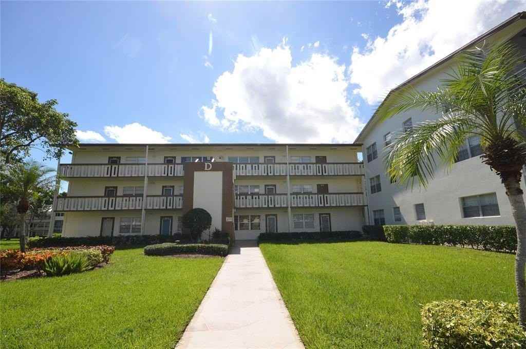 144 East New England Boulevard #144 - Photo 4 of 37