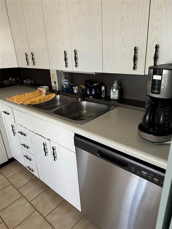 4054 Exeter E #C - Photo 5 of 13