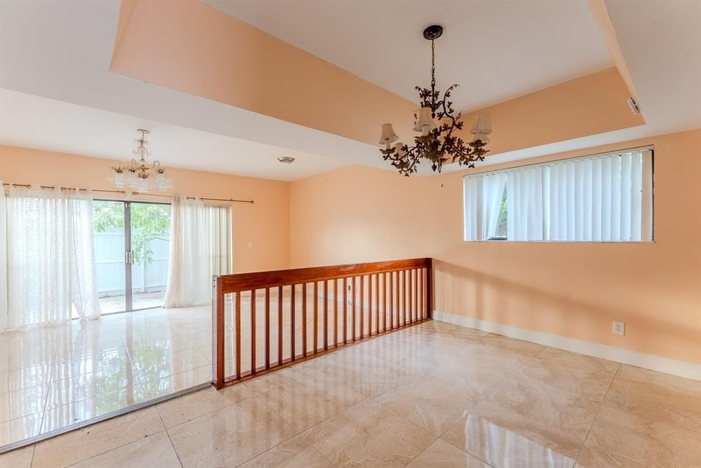 626 Ne 195th St #626 - Photo 7 of 17