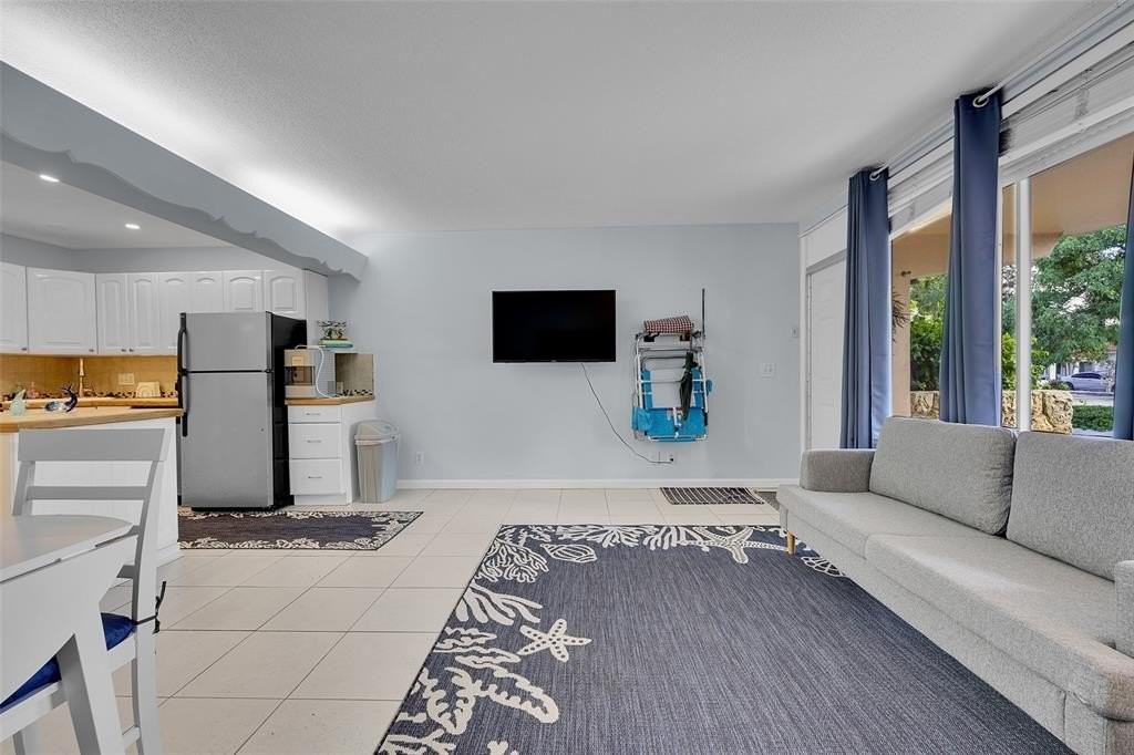 4627 Bougainvilla Dr #1A - Photo 7 of 22