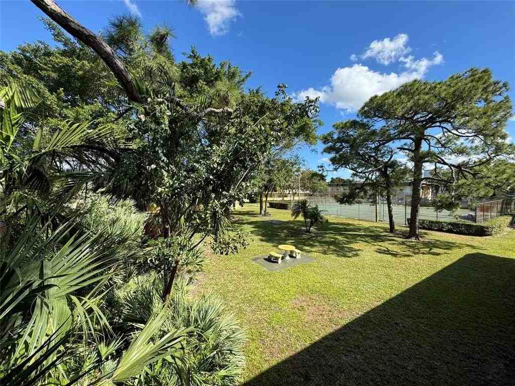 5162 Ne 6th Ave #324 - Photo 2 of 15