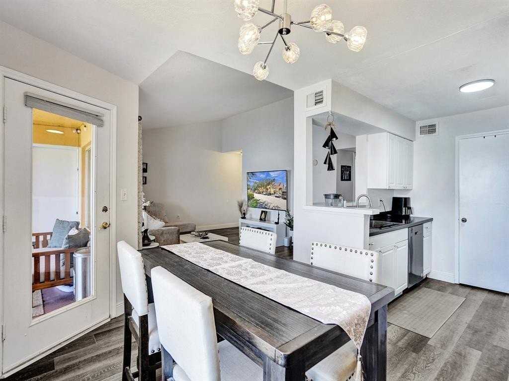 2351 Northwest 33rd Street #513 - Photo 5 of 26