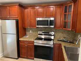 1700 Nw 4th Ave - Photo 1 of 1