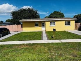 351 N 70th Ter - Photo 1 of 1