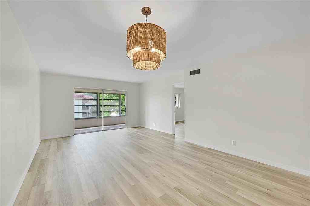 23 Abbey Ln #202 - Photo 4 of 42