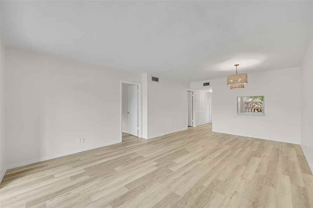 23 Abbey Ln #202 - Photo 5 of 42