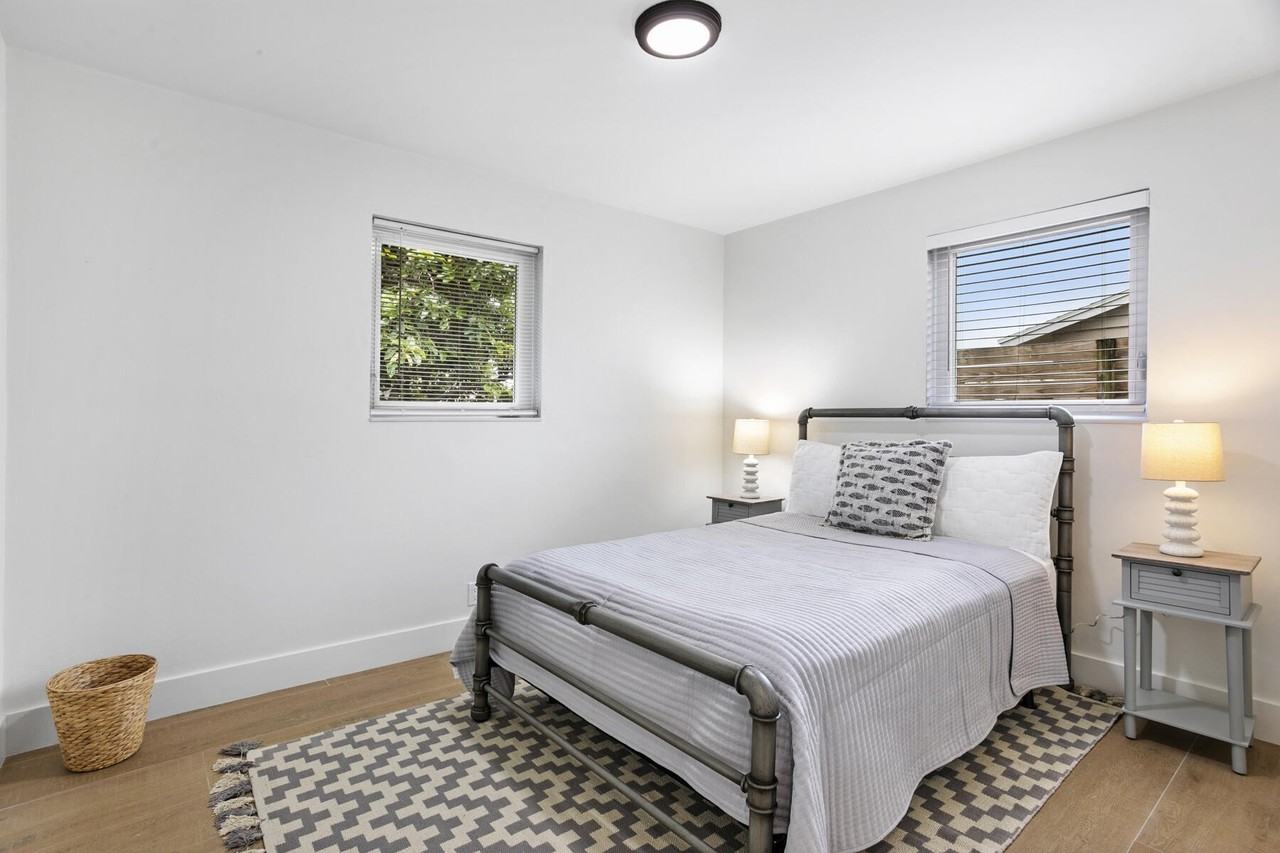 4358 Birdwood St - Photo 7 of 25