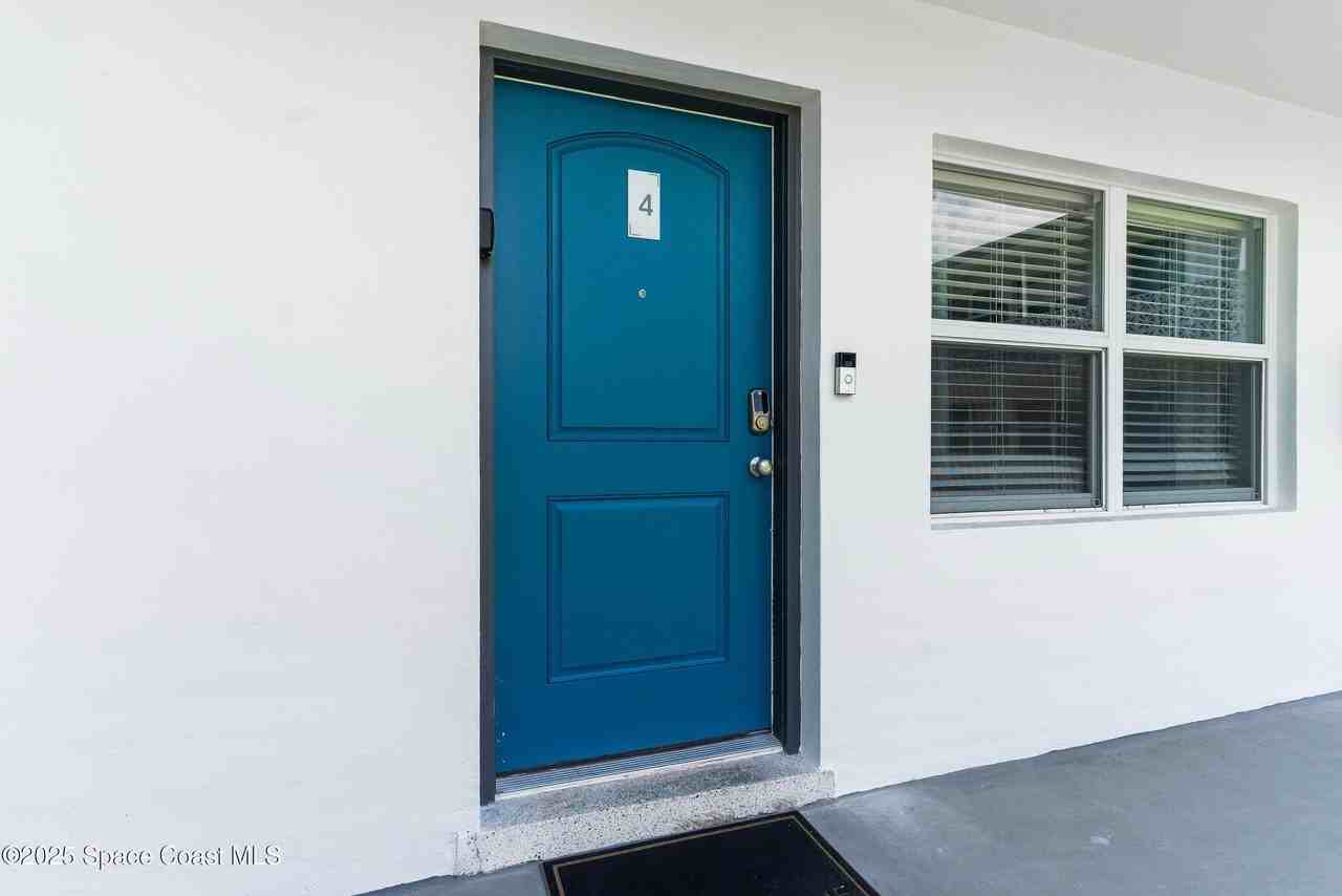 1031 Park Dr Apt 4 #4 - Photo 2 of 33